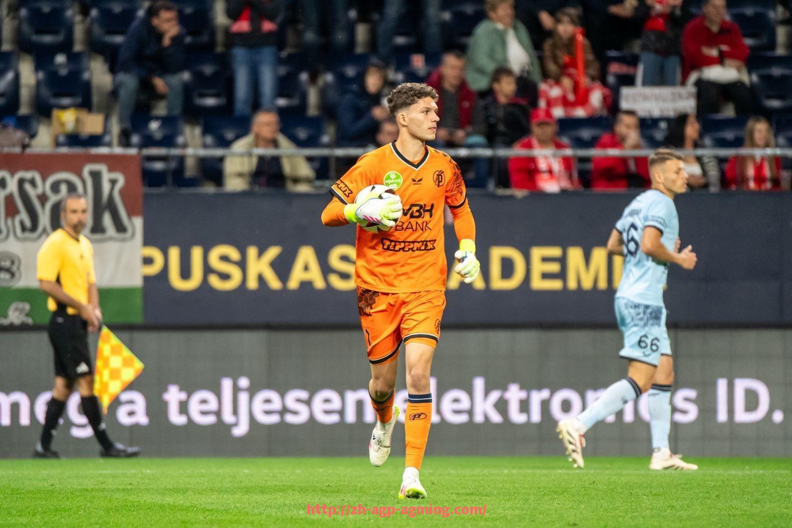 AG娱乐登录-法甲顶级中场球员赛季表现数据解析